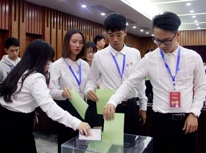 d9a475a5bd034f0423ab1e7c9882083