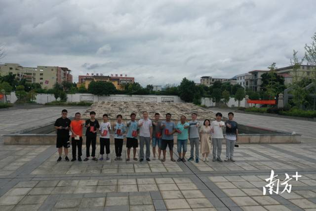无人机实操学习结业